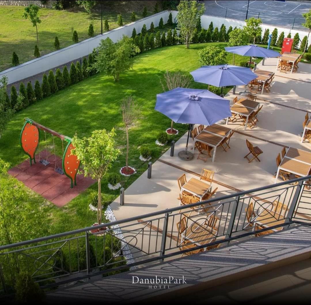 Hotel Danubia Park Veliko Gradiste Luaran gambar