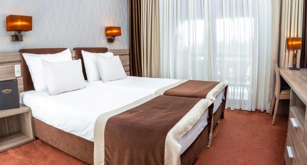 Hotel Danubia Park Veliko Gradiste Luaran gambar