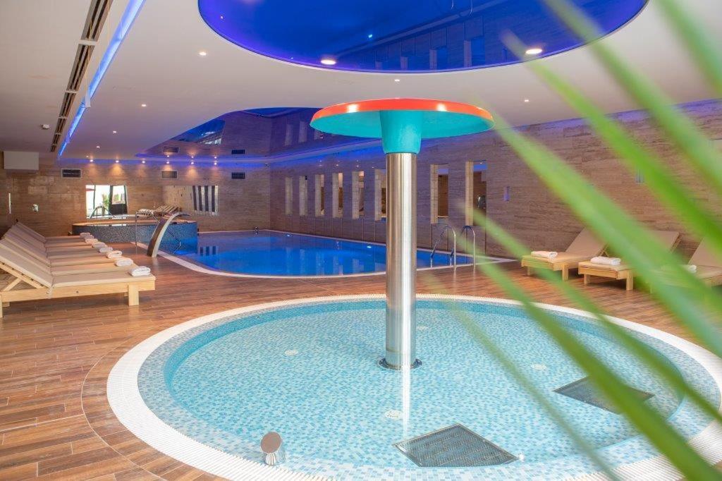 Hotel Danubia Park Veliko Gradiste Luaran gambar