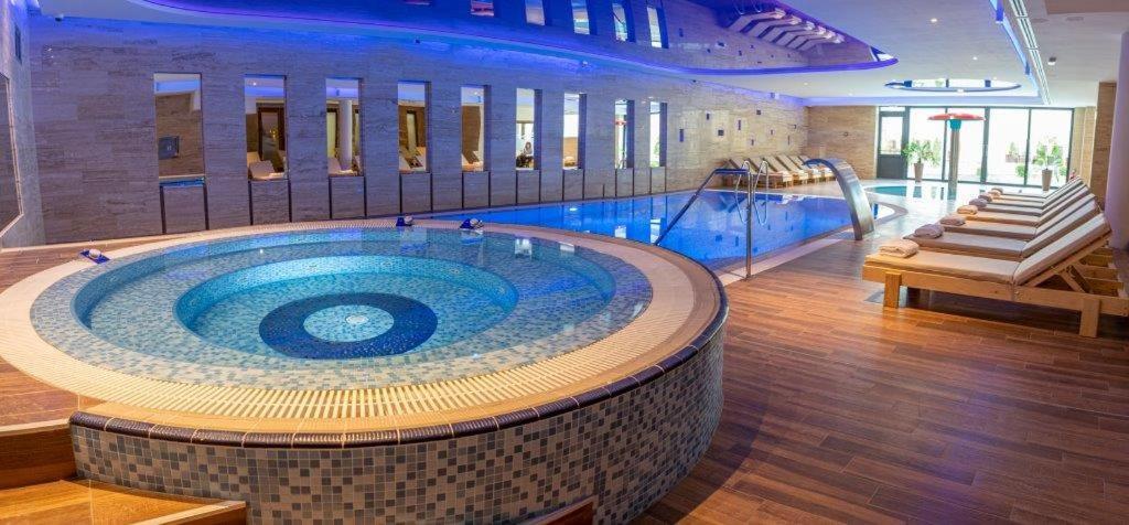 Hotel Danubia Park Veliko Gradiste Luaran gambar