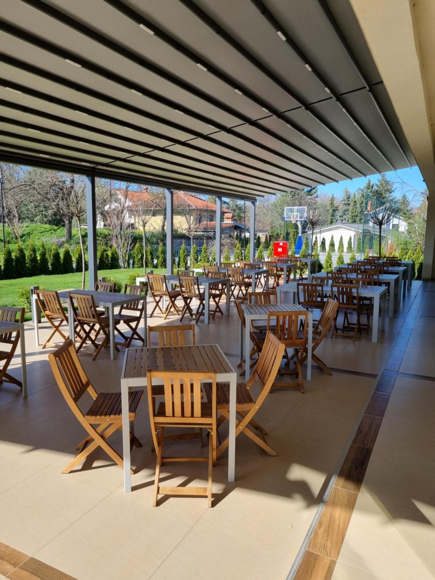 Hotel Danubia Park Veliko Gradiste Luaran gambar