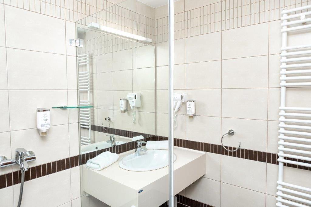 Hotel Danubia Park Veliko Gradiste Luaran gambar