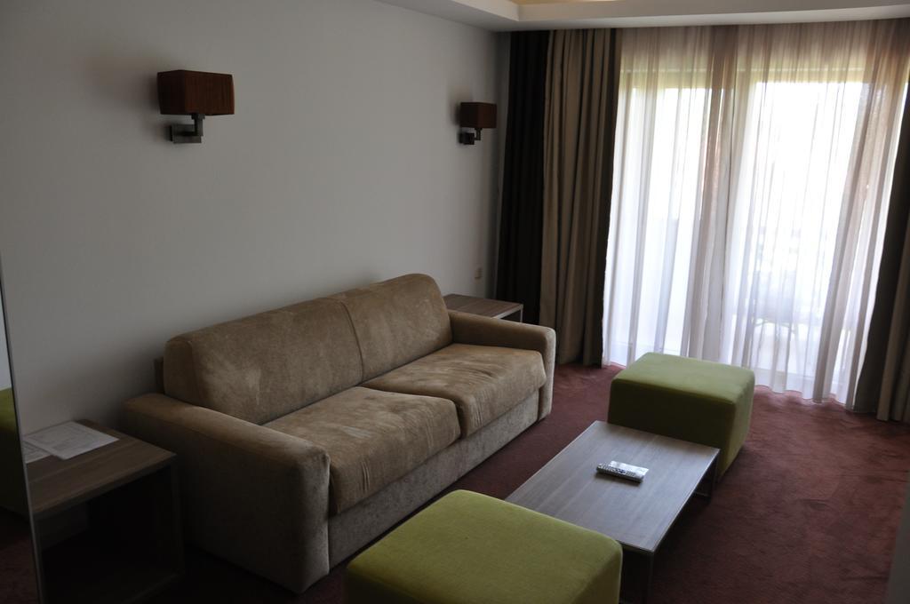 Hotel Danubia Park Veliko Gradiste Luaran gambar