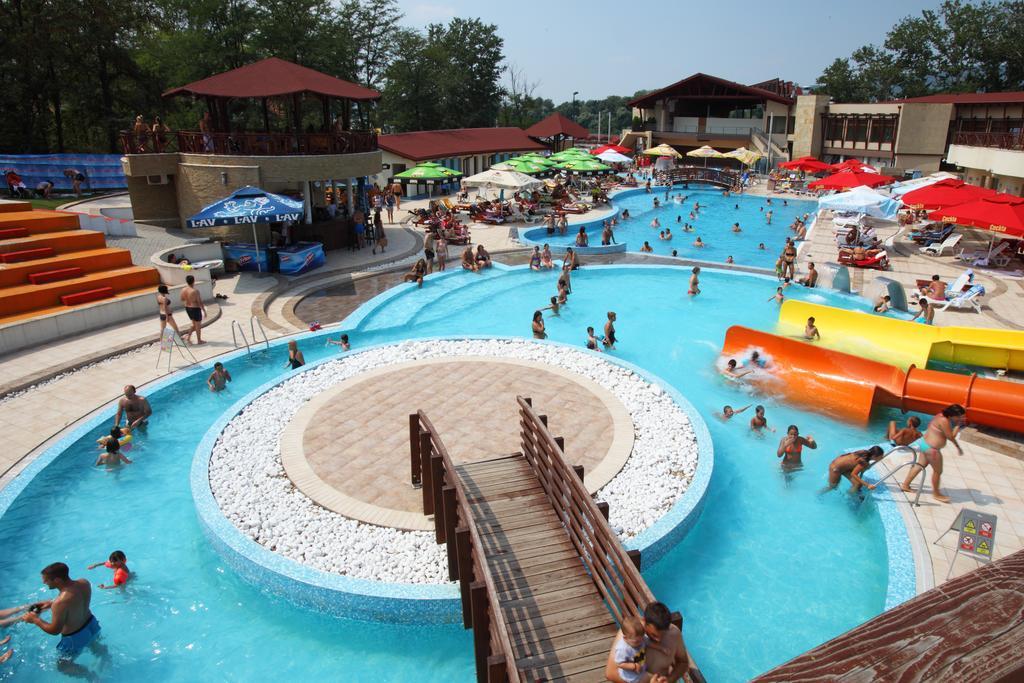 Hotel Danubia Park Veliko Gradiste Luaran gambar