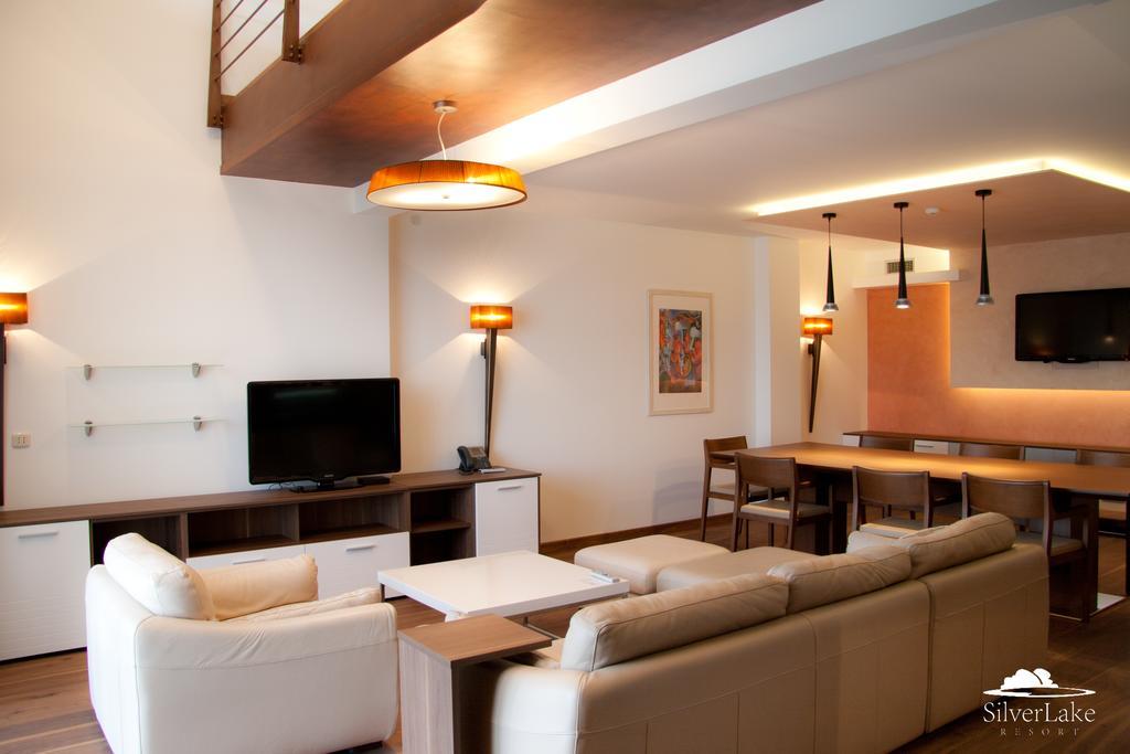 Hotel Danubia Park Veliko Gradiste Bilik gambar