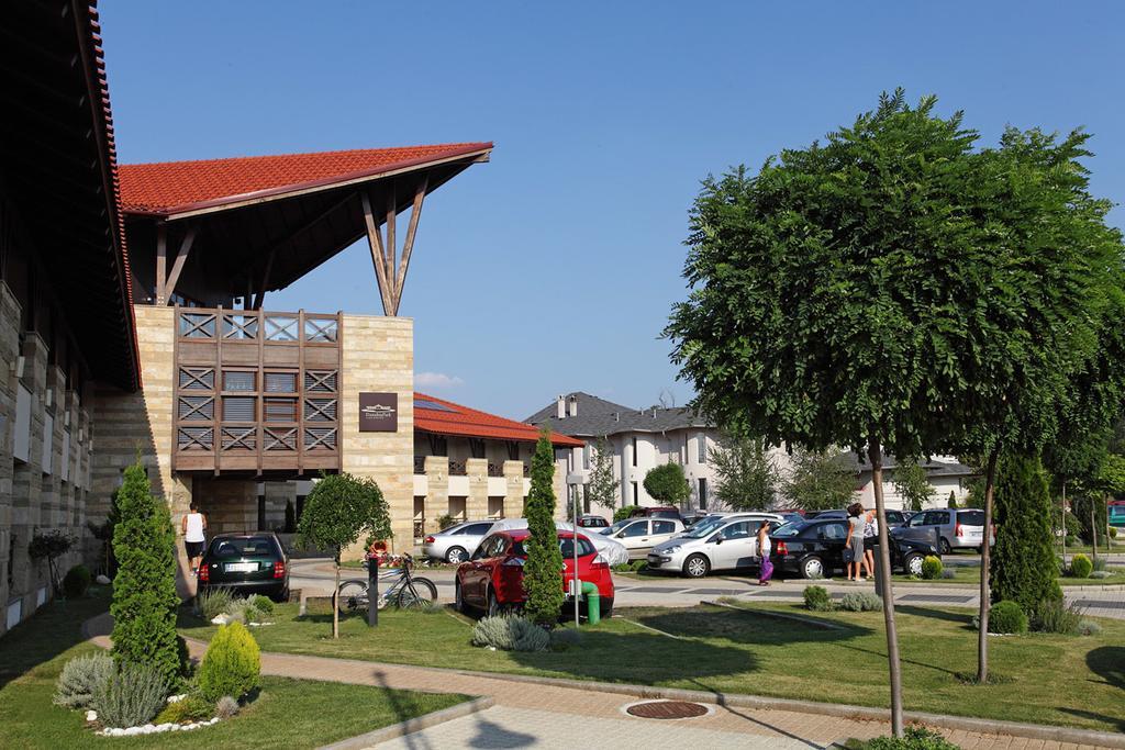 Hotel Danubia Park Veliko Gradiste Luaran gambar